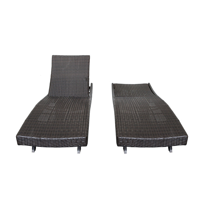 OakvillePark Norvelle  Outdoor Chaise Lounger