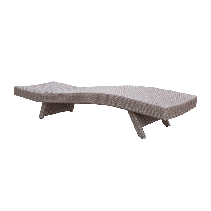 OakvillePark Norvelle  Outdoor Chaise Lounger